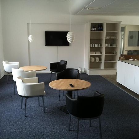 Hotel Posthuzed Rønne Exteriör bild