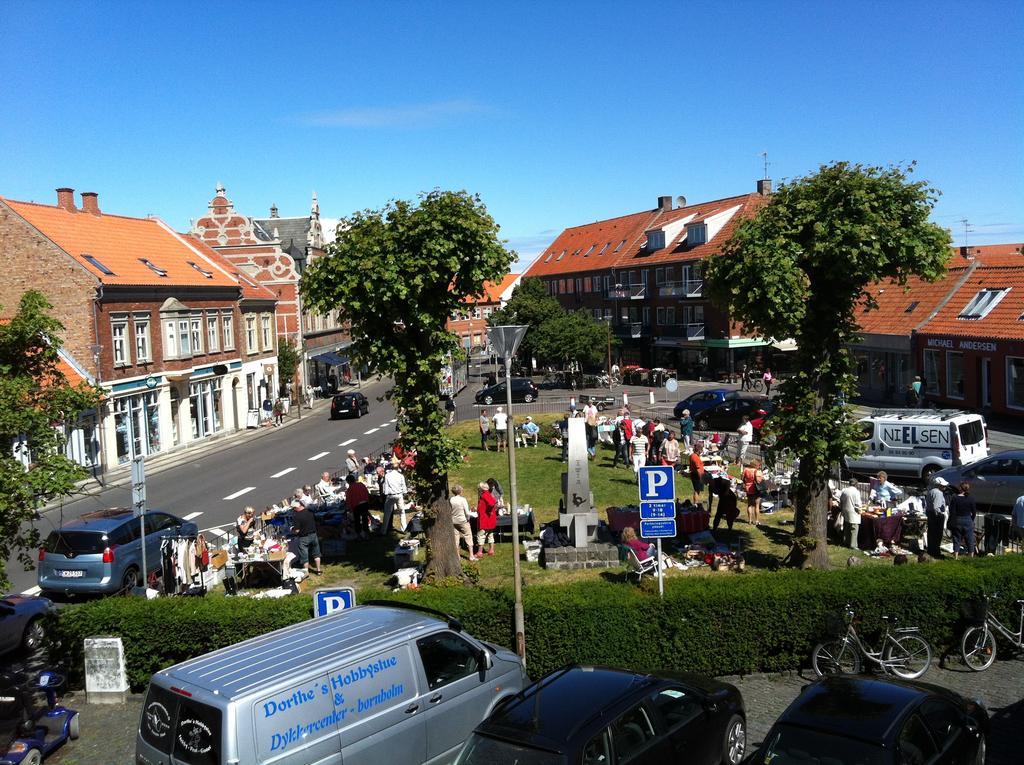 Hotel Posthuzed Rønne Exteriör bild